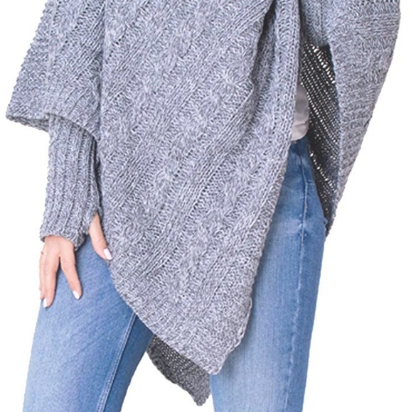 Knitted Sweater Cape/Ponch w/Fingerless Gloves - Picture 4 of 7